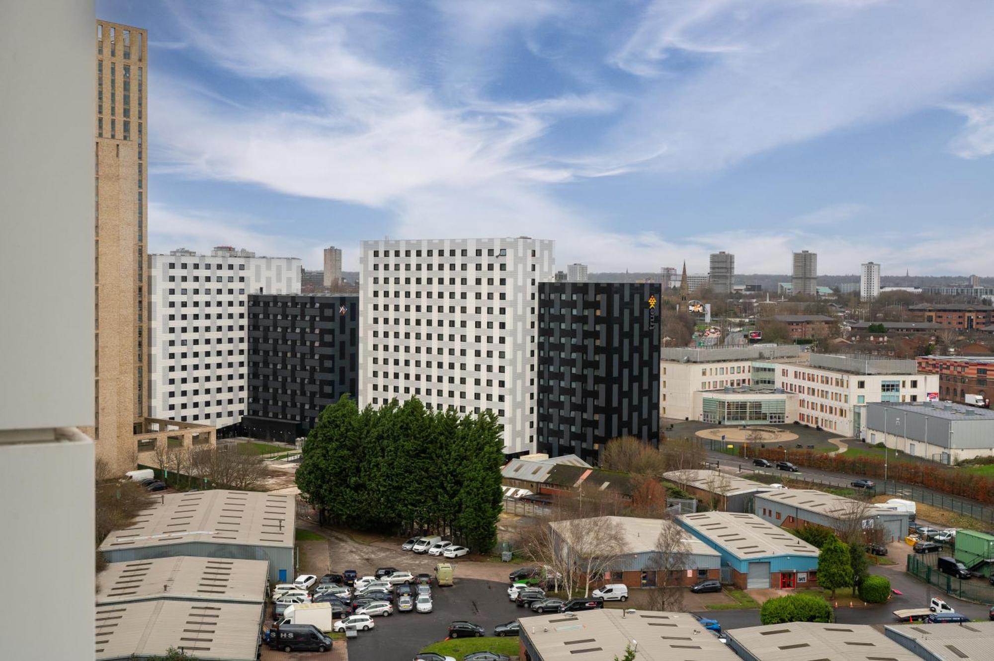Stylish & Spacious Salford Quays One Bedroom High Floor Apartment With Balcony Manchester Exteriér fotografie