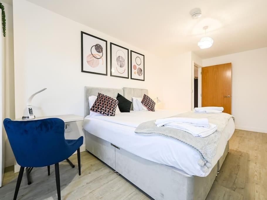 Stylish & Spacious Salford Quays One Bedroom High Floor Apartment With Balcony Manchester Exteriér fotografie